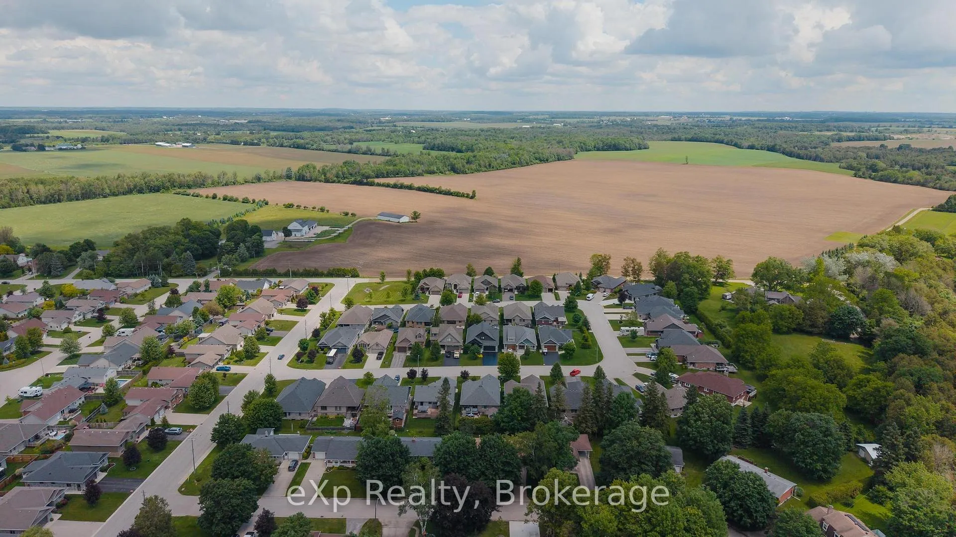Photo 32 of 180 Ruby's Crescent, Wellington North, Mount Forest — HOMEH