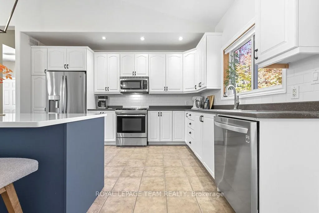 Photo 18 of 698 Barryvale Road, Greater Madawaska, Greater Madawaska — HOMEH