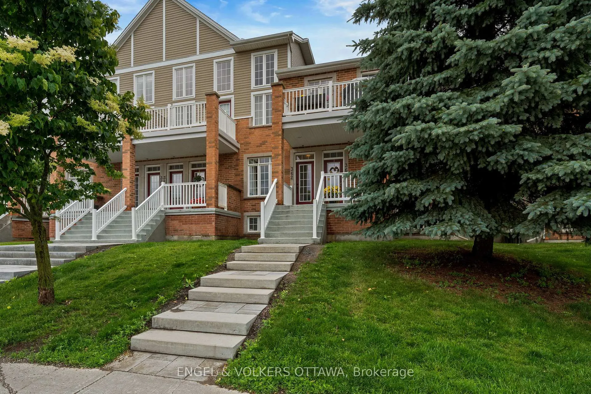 Photo 2 of 362 Royal Fern Way, Ottawa, Riverside South/Gloucester Glen — HOMEH