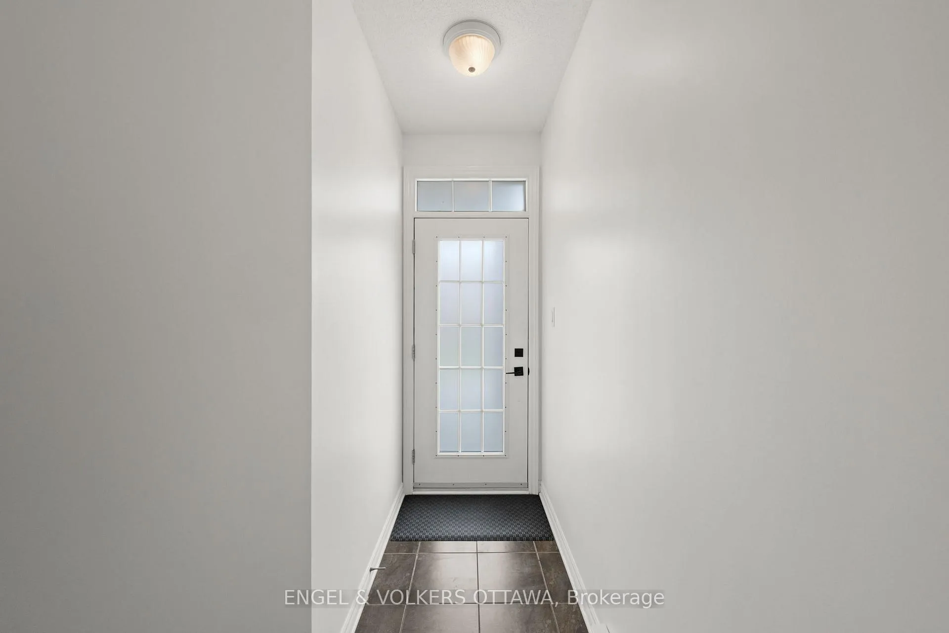 Photo 5 of 362 Royal Fern Way, Ottawa, Riverside South/Gloucester Glen — HOMEH