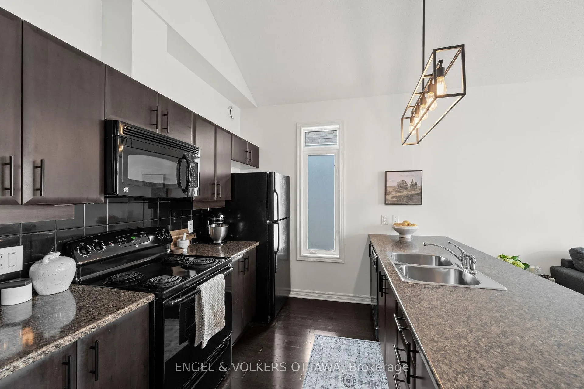 Photo 9 of 362 Royal Fern Way, Ottawa, Riverside South/Gloucester Glen — HOMEH