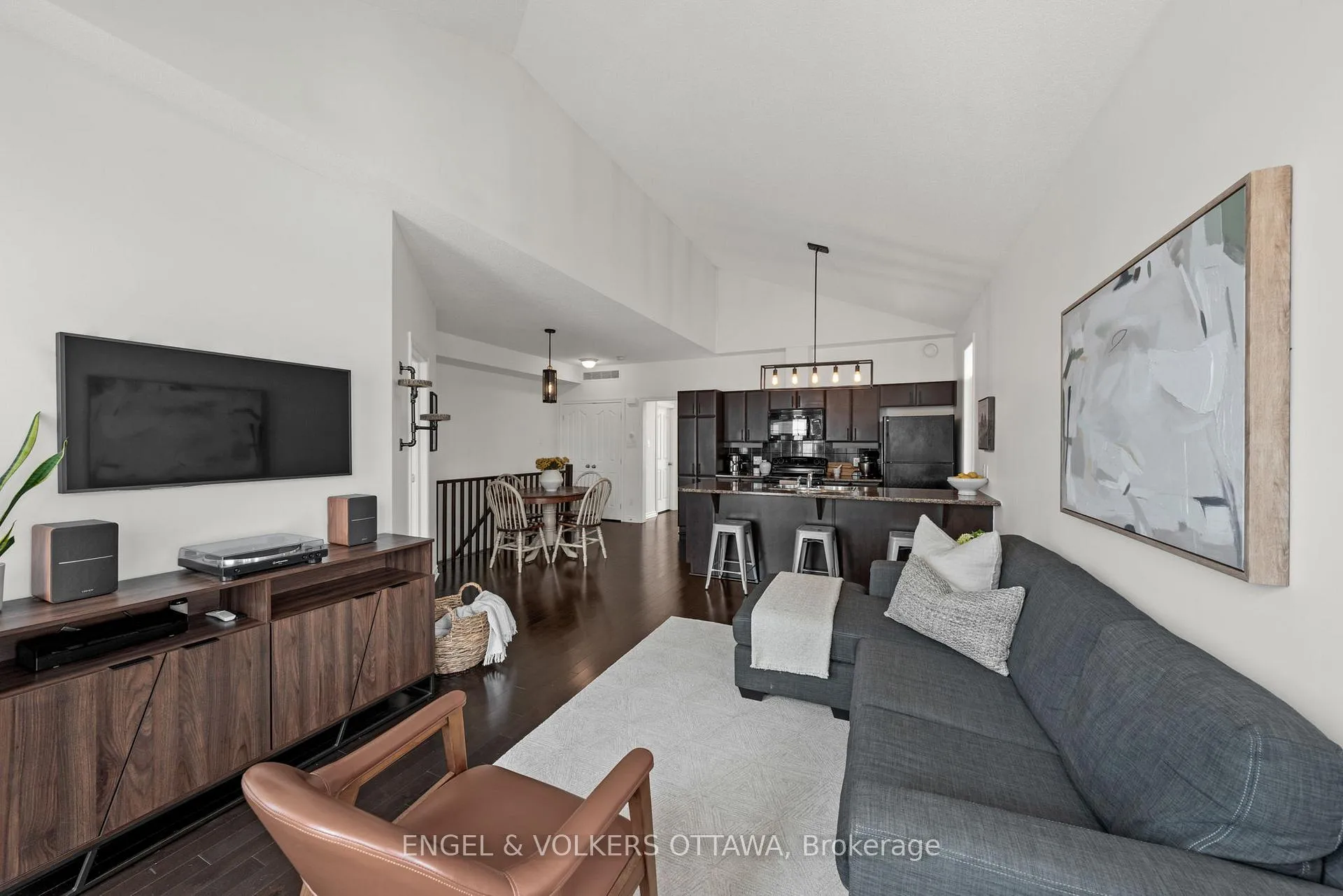 Photo 18 of 362 Royal Fern Way, Ottawa, Riverside South/Gloucester Glen — HOMEH