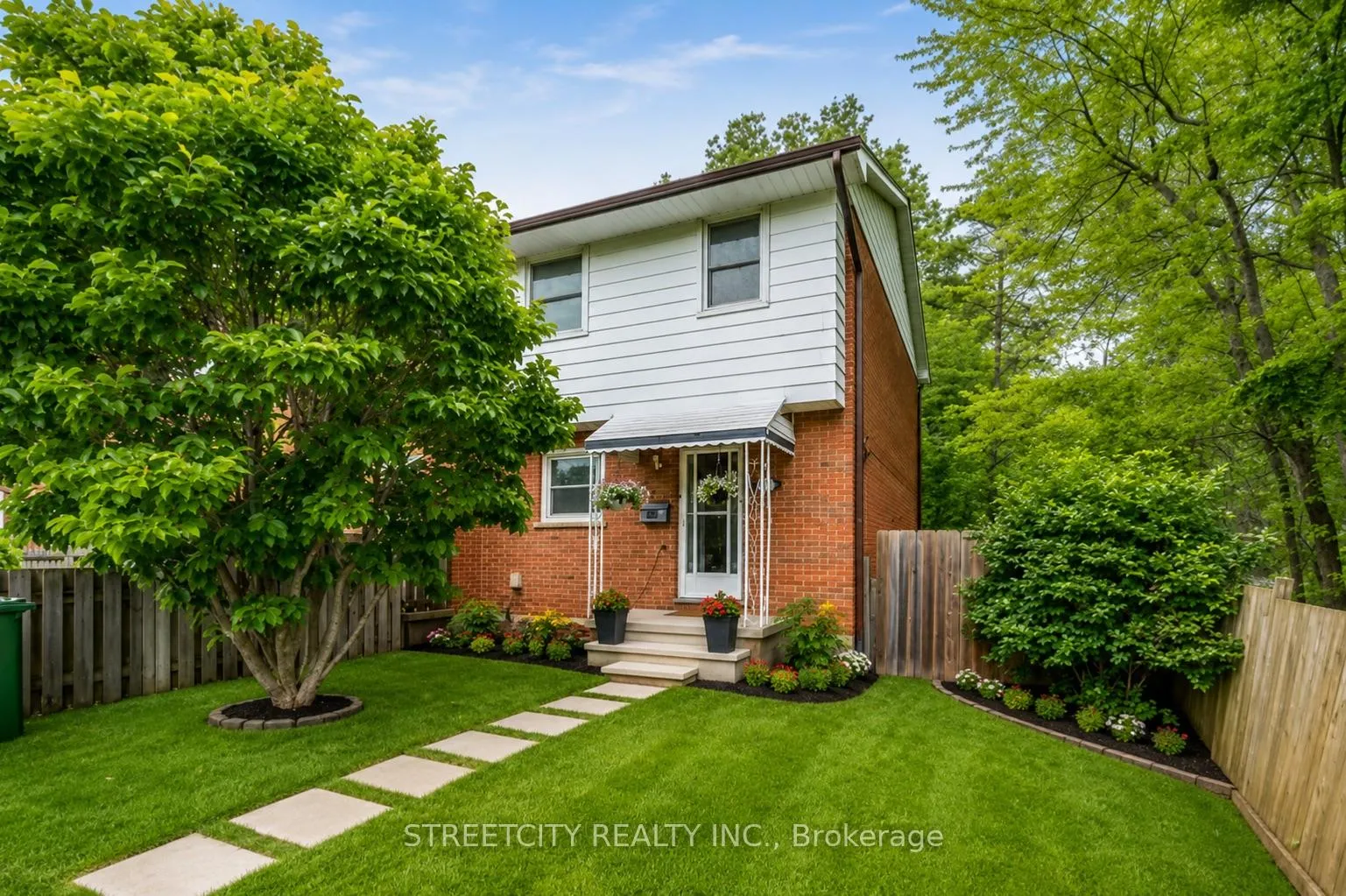 Photo 1 of Unit 5, 81 Parkside Drive, St. Thomas — HOMEH