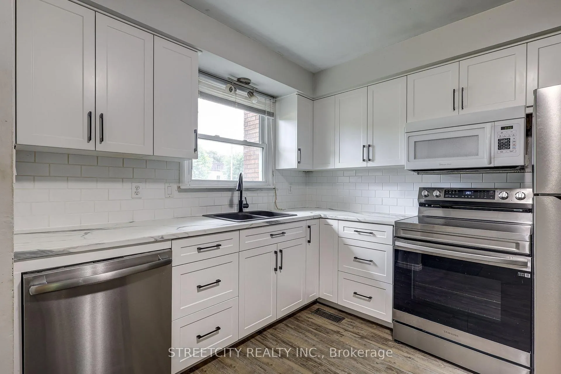 Photo 7 of Unit 5, 81 Parkside Drive, St. Thomas — HOMEH