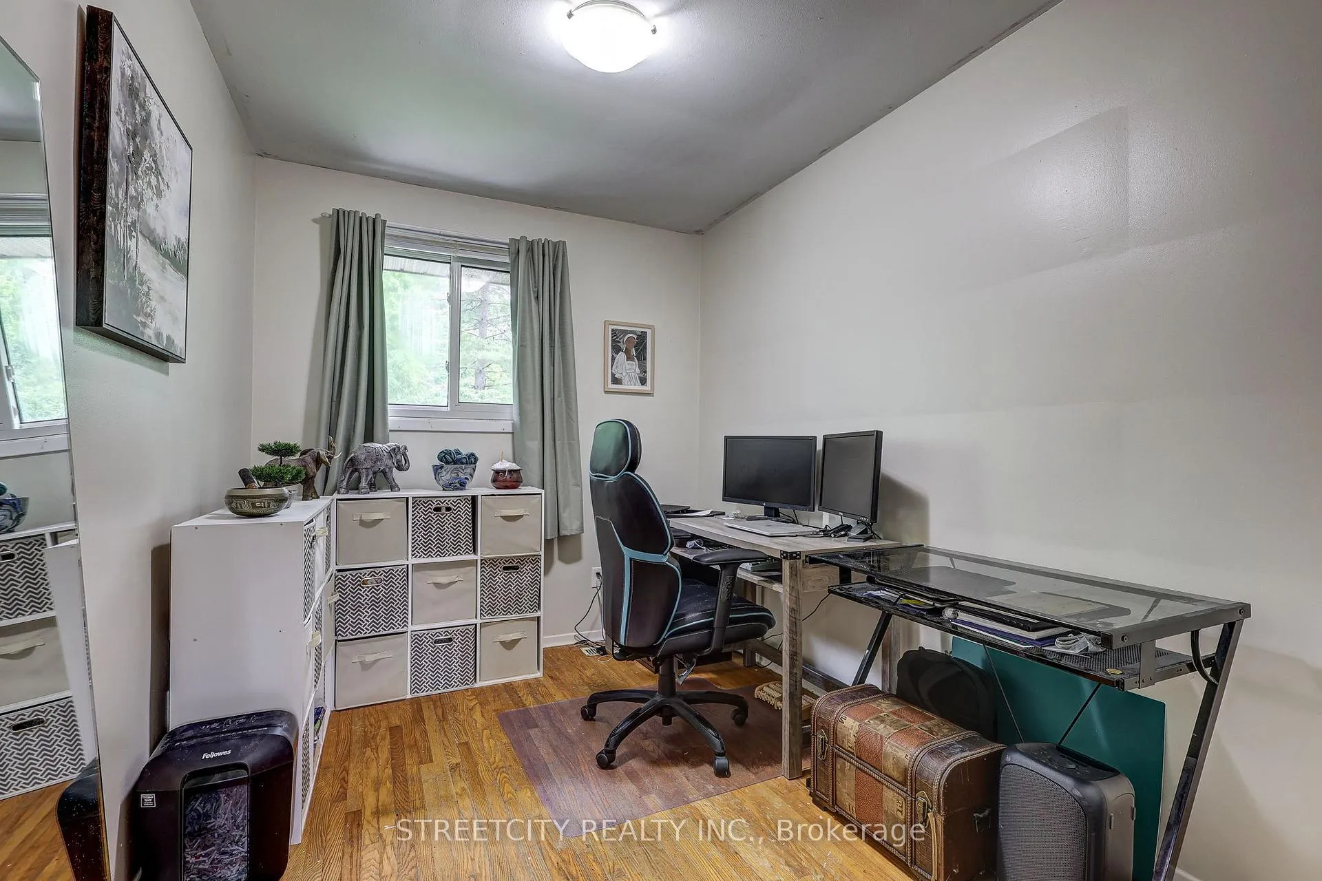 Photo 15 of Unit 5, 81 Parkside Drive, St. Thomas — HOMEH