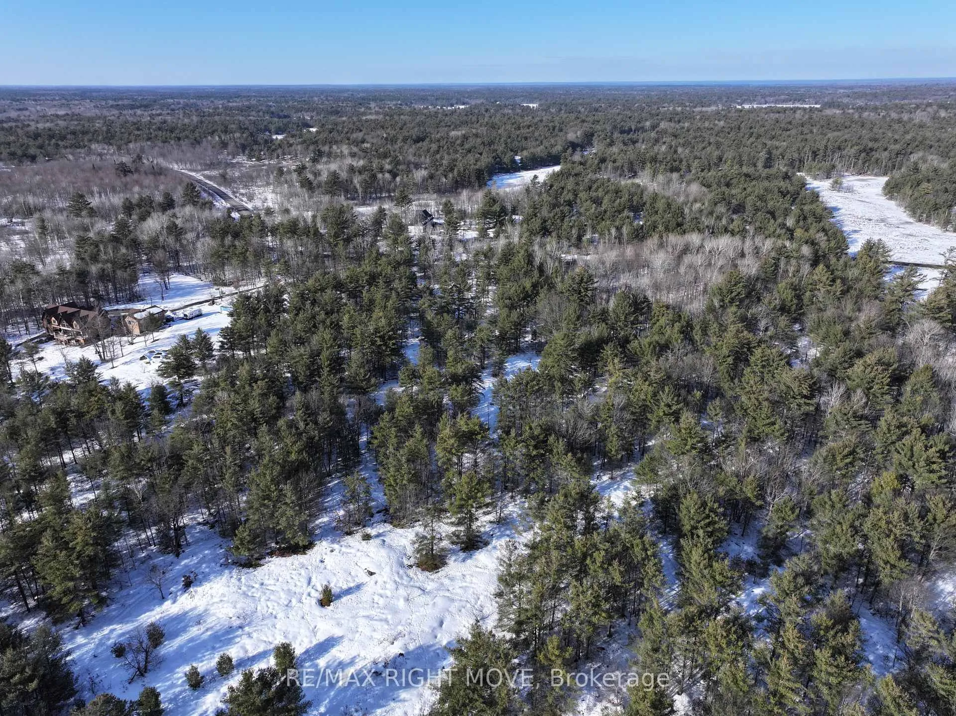 Photo 4 of 2503 Southwood Road, Gravenhurst, Morrison — HOMEH