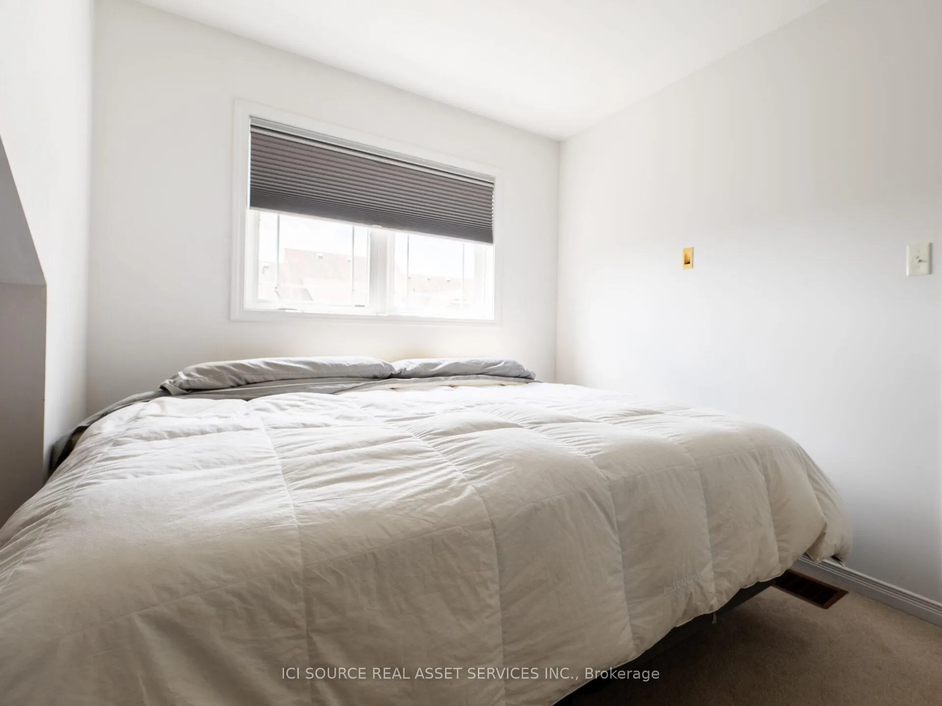Photo 13 of 1352 Coleman Crescent, Innisfil, Alcona — HOMEH