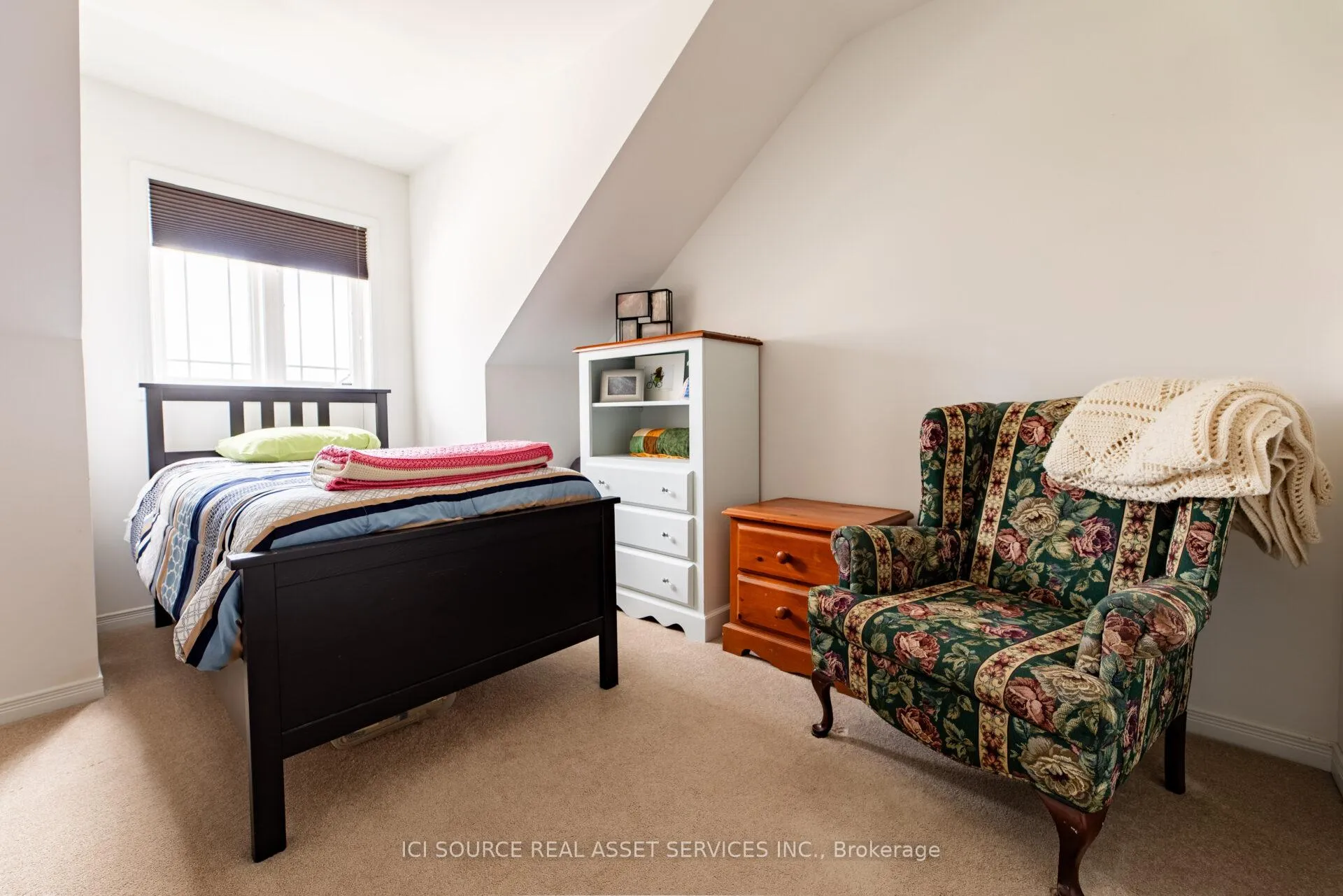 Photo 19 of 1352 Coleman Crescent, Innisfil, Alcona — HOMEH