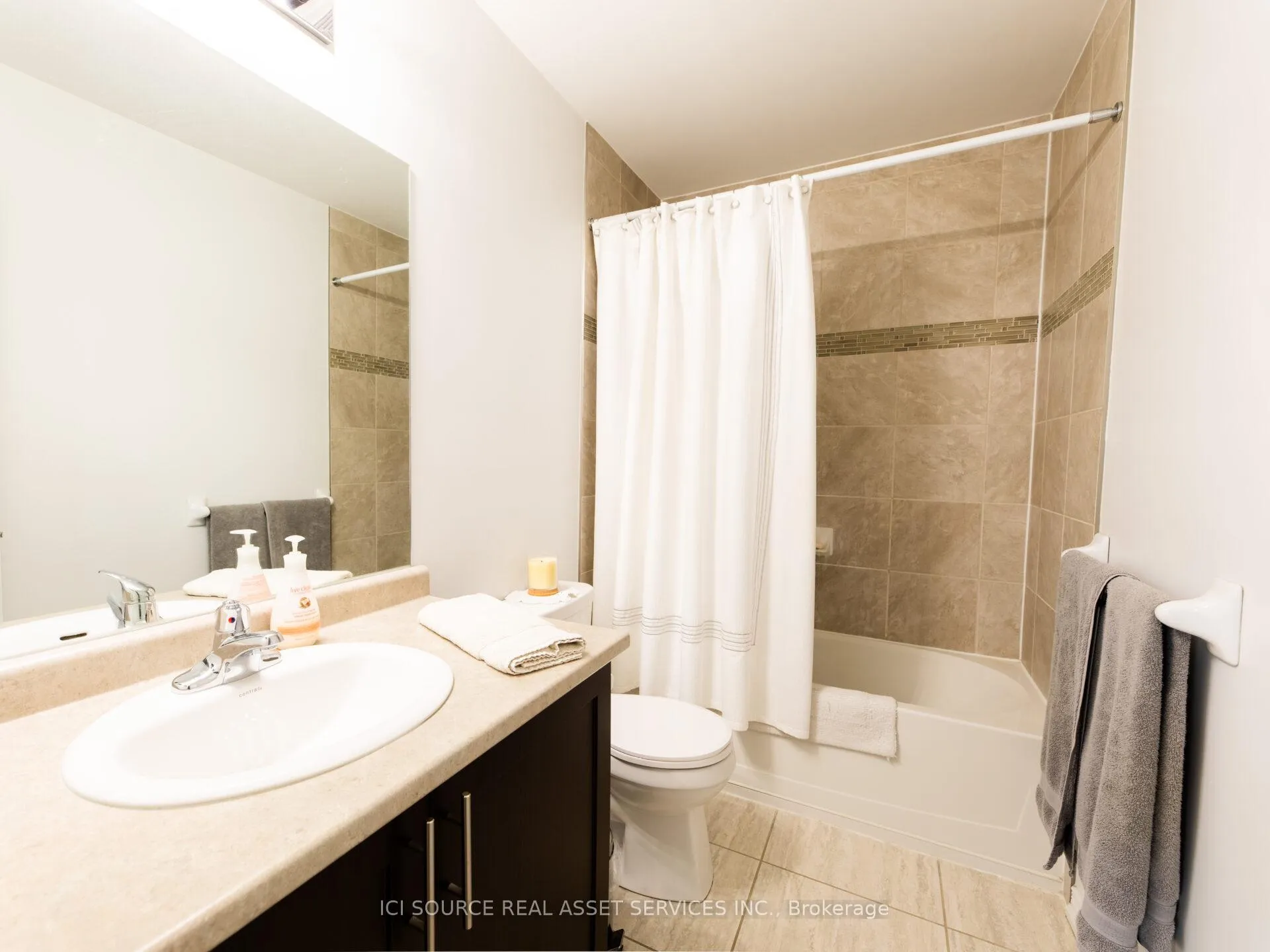 Photo 21 of 1352 Coleman Crescent, Innisfil, Alcona — HOMEH
