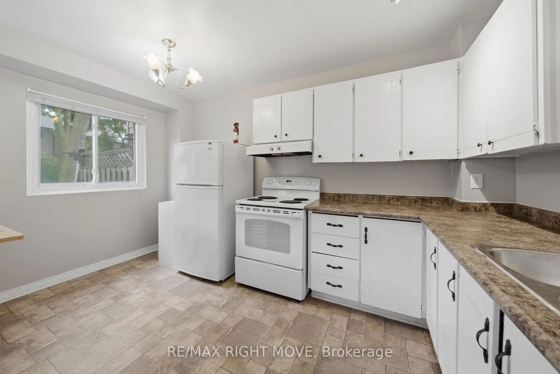 Photo 11 of Unit 69, 441 Barrie Road, Orillia — HOMEH