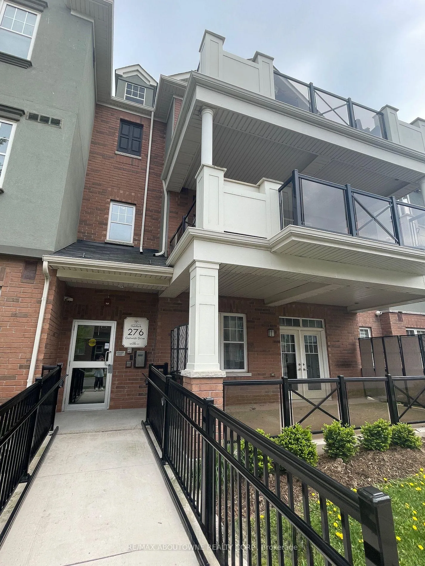 Photo 1 of Unit 101, 276 Gatwick Drive, Oakville, River Oaks — HOMEH