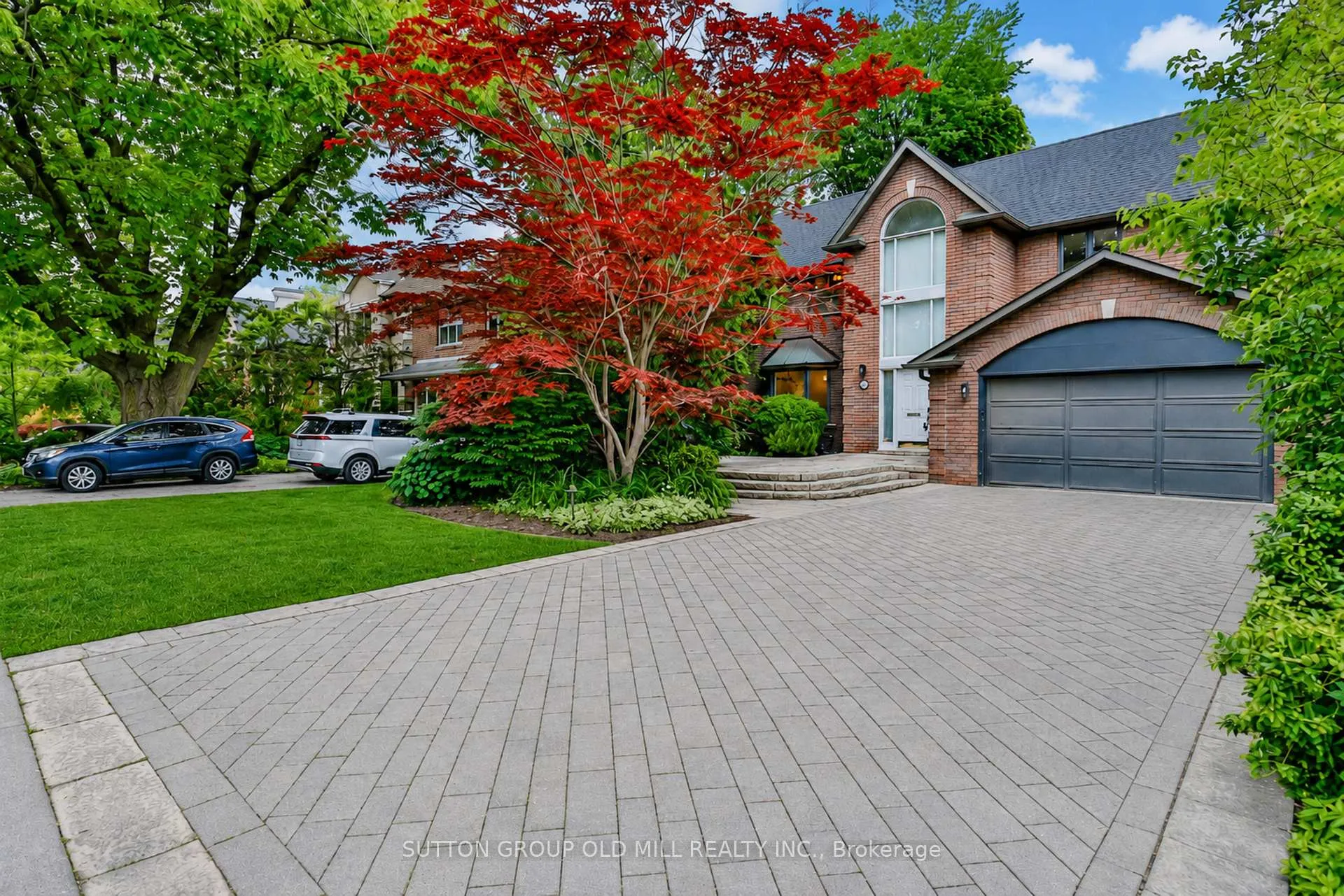 Photo 1 of 566 Castlefield Avenue, Toronto, Forest Hill North — HOMEH