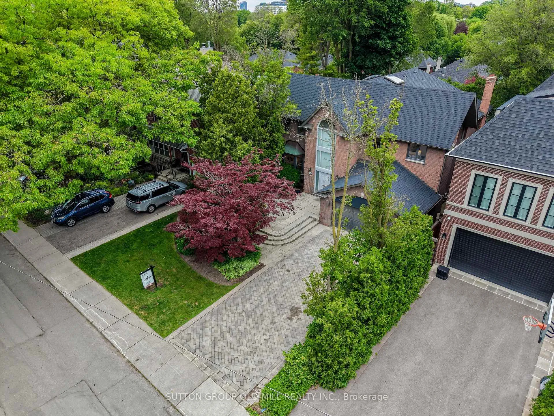 Photo 4 of 566 Castlefield Avenue, Toronto, Forest Hill North — HOMEH