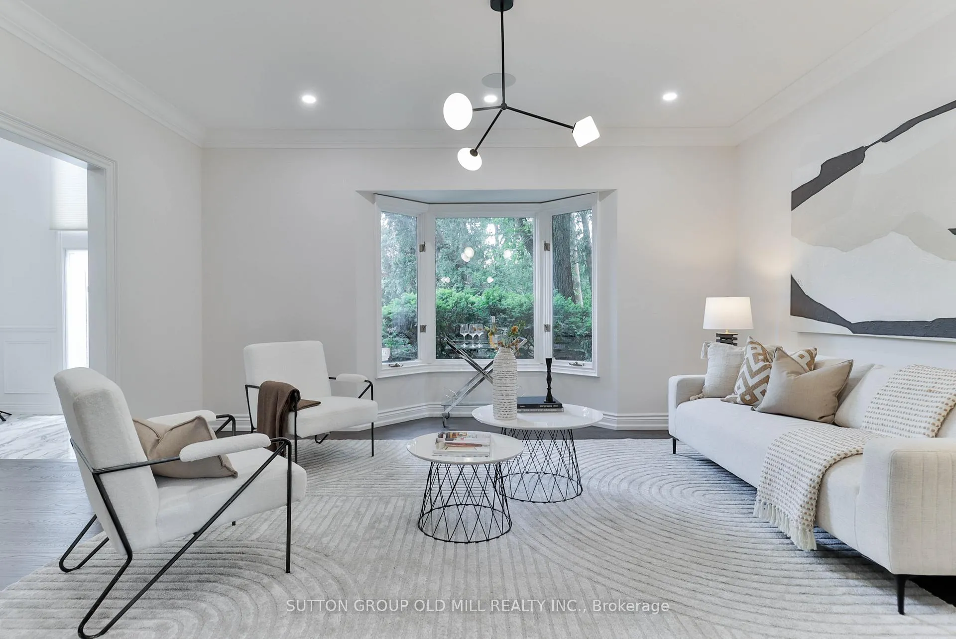 Photo 7 of 566 Castlefield Avenue, Toronto, Forest Hill North — HOMEH