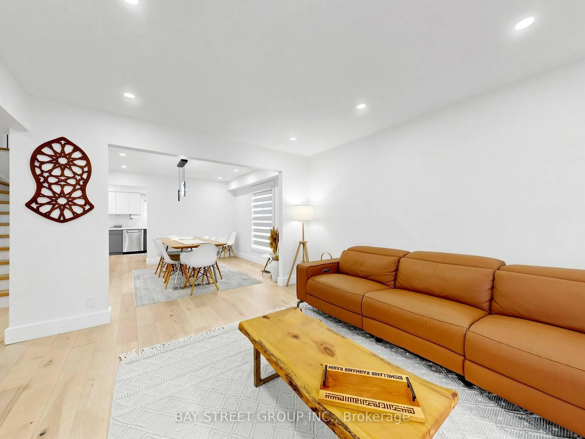 Photo 5 of 6 Pearson Road, Brampton, Fletcher's West — HOMEH