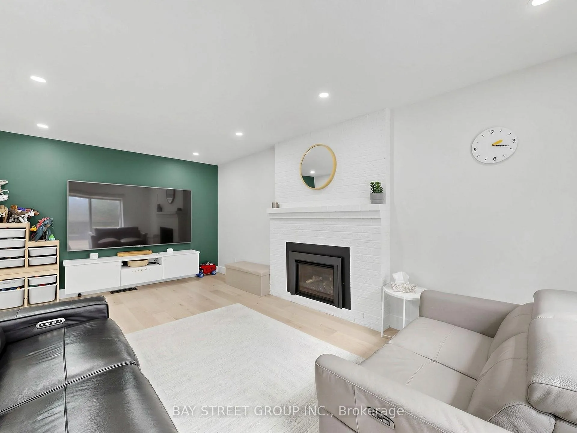 Photo 11 of 6 Pearson Road, Brampton, Fletcher's West — HOMEH