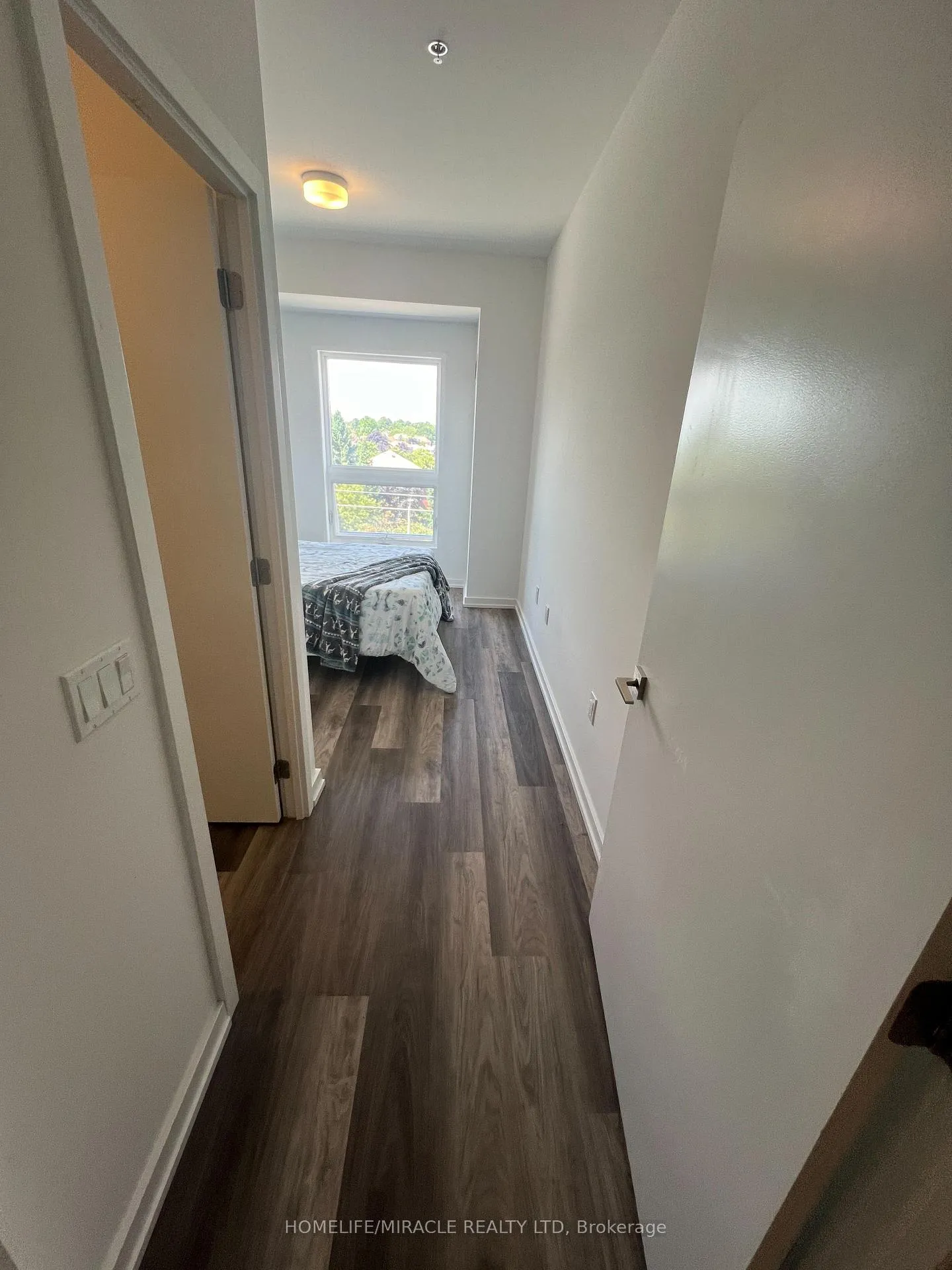 Photo 8 of Unit 409, 430 Essa Road, Barrie, Holly — HOMEH