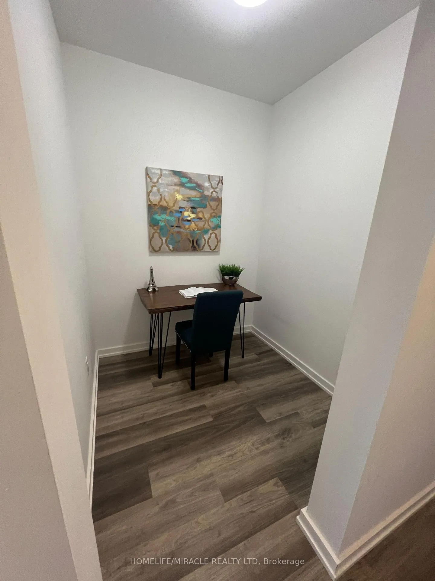 Photo 11 of Unit 409, 430 Essa Road, Barrie, Holly — HOMEH