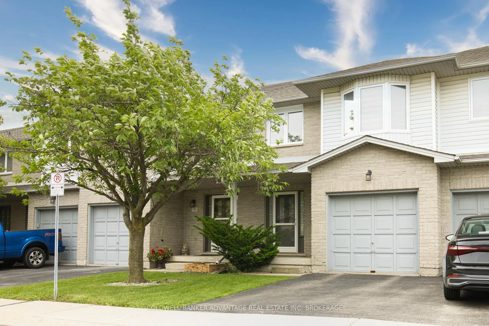 Photo 2 of Unit 2, 800 Paramount Drive, Hamilton, Stoney Creek Mountain — HOMEH