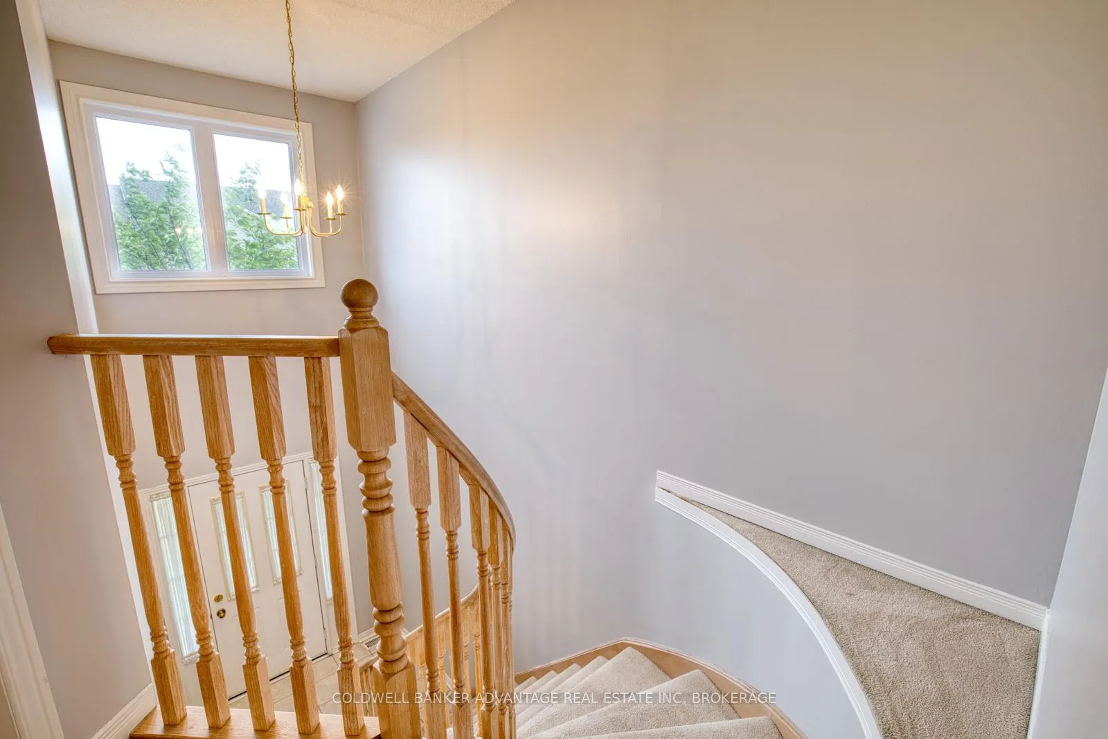 Photo 14 of Unit 2, 800 Paramount Drive, Hamilton, Stoney Creek Mountain — HOMEH