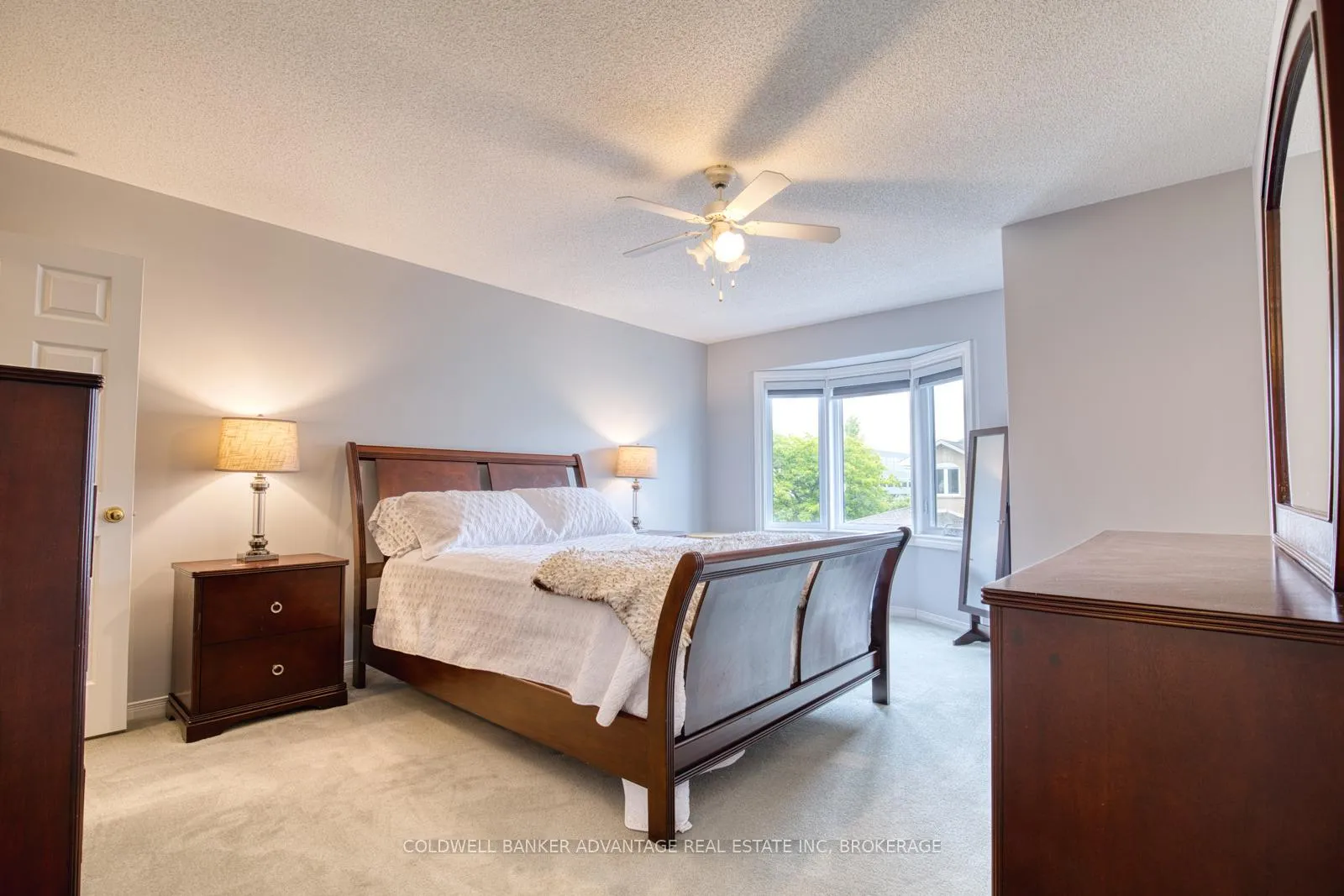 Photo 15 of Unit 2, 800 Paramount Drive, Hamilton, Stoney Creek Mountain — HOMEH