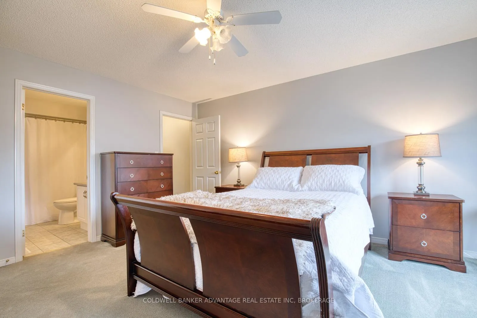 Photo 16 of Unit 2, 800 Paramount Drive, Hamilton, Stoney Creek Mountain — HOMEH