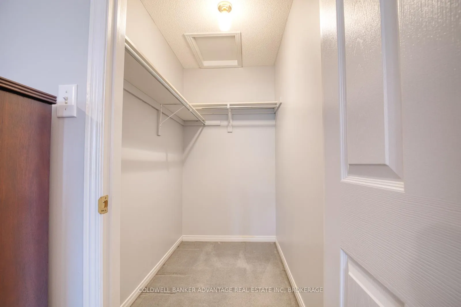 Photo 17 of Unit 2, 800 Paramount Drive, Hamilton, Stoney Creek Mountain — HOMEH