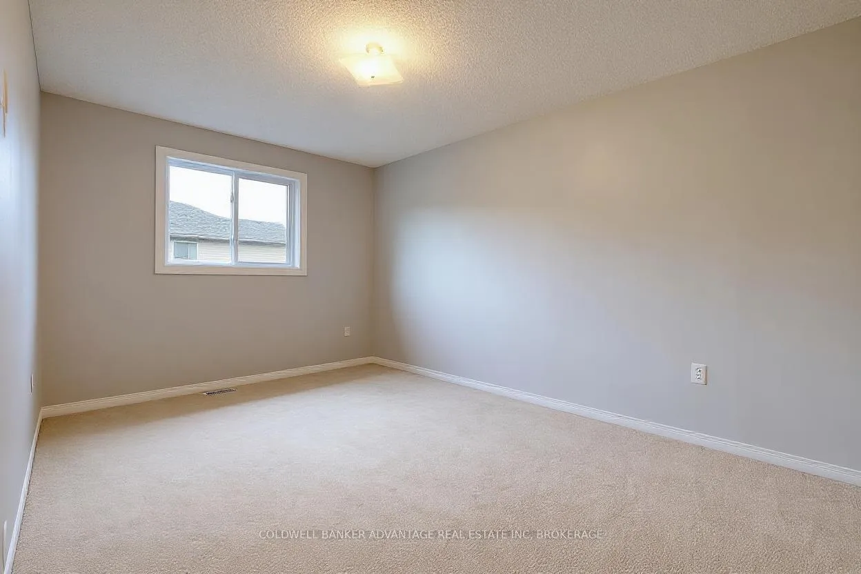 Photo 19 of Unit 2, 800 Paramount Drive, Hamilton, Stoney Creek Mountain — HOMEH