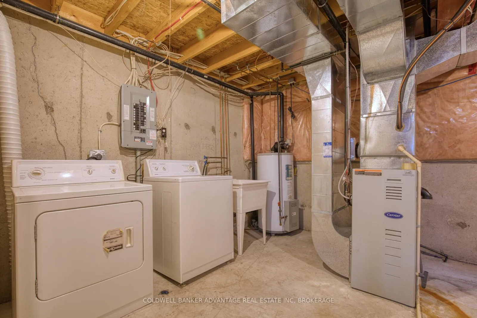 Photo 24 of Unit 2, 800 Paramount Drive, Hamilton, Stoney Creek Mountain — HOMEH