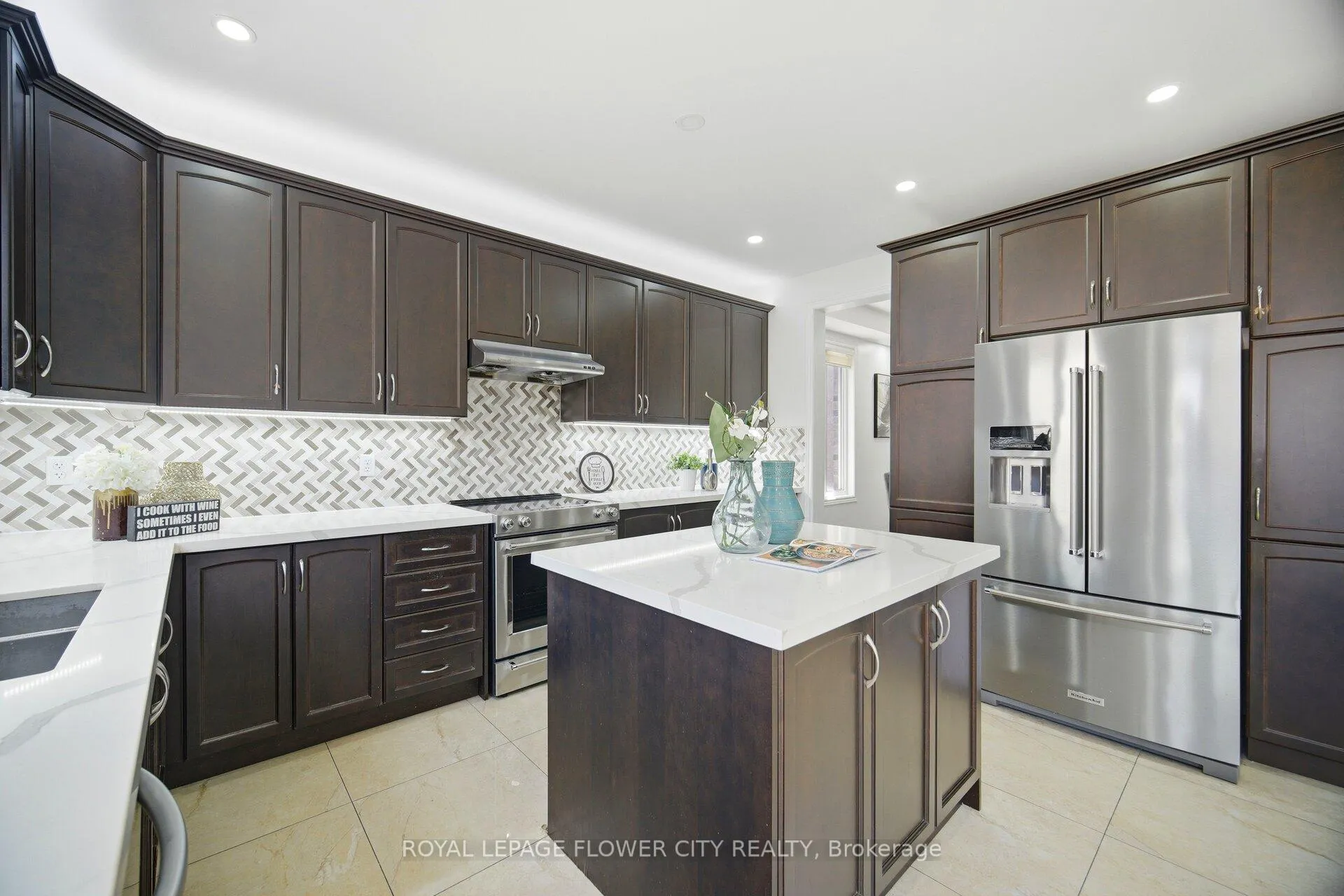 Photo 6 of 150 Bellchase Trail, Brampton, Bram East — HOMEH