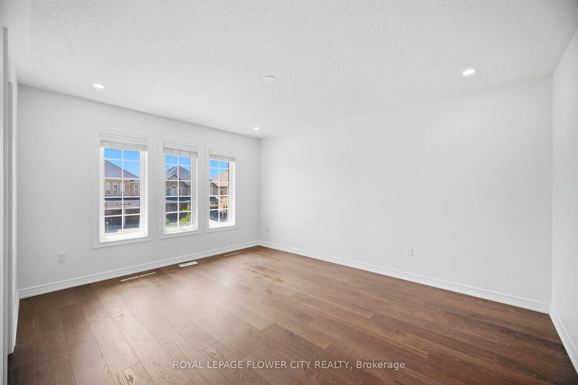 Photo 21 of 150 Bellchase Trail, Brampton, Bram East — HOMEH