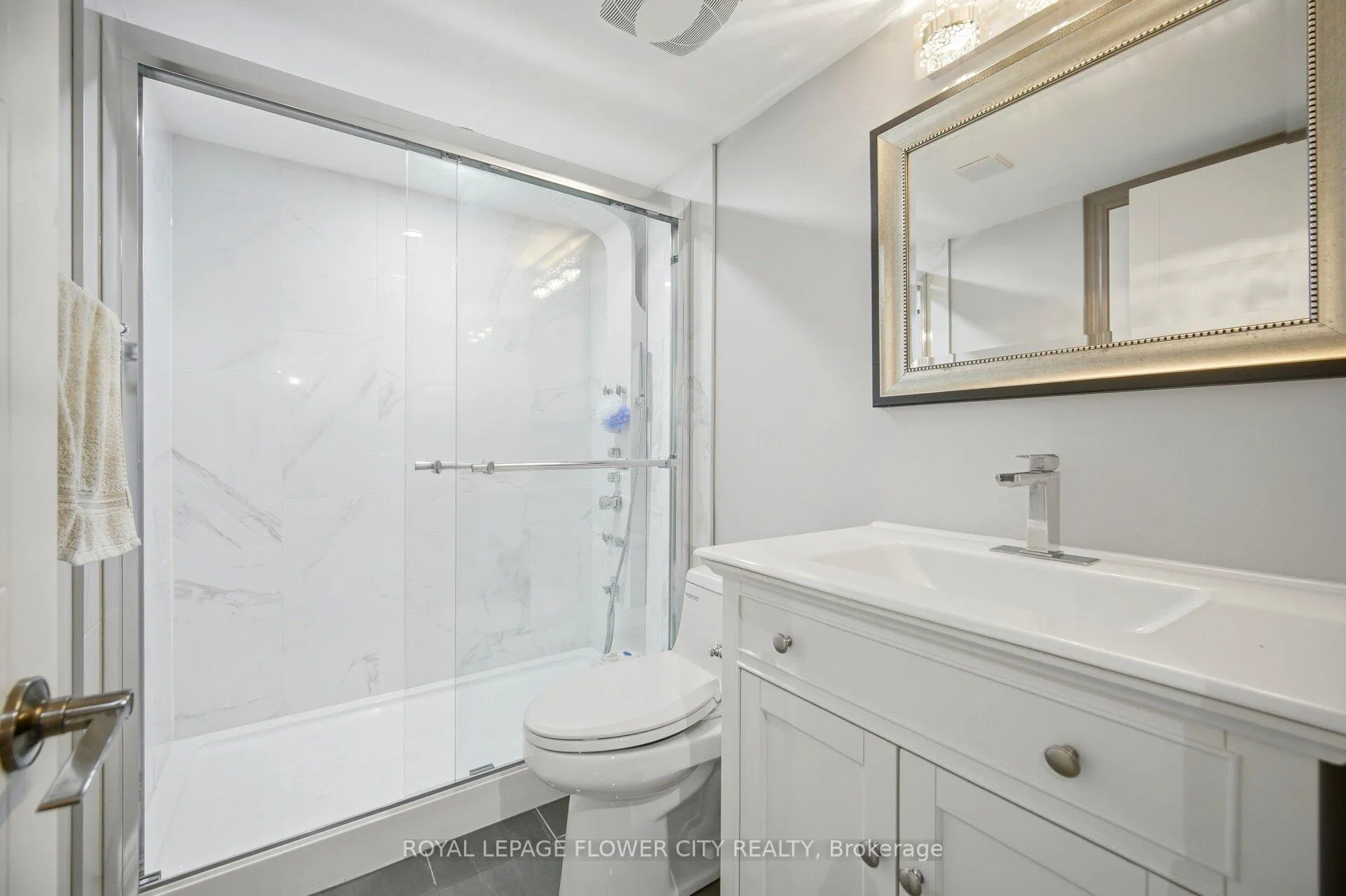 Photo 32 of 150 Bellchase Trail, Brampton, Bram East — HOMEH