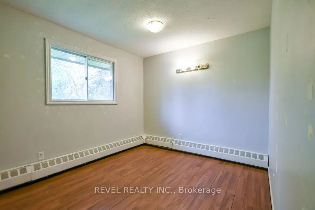Photo 16 of 11553 County Road 27, Springwater, Midhurst — HOMEH