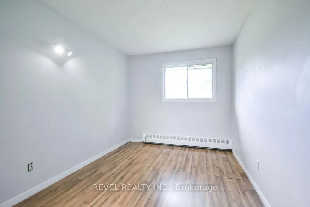 Photo 18 of 11553 County Road 27, Springwater, Midhurst — HOMEH