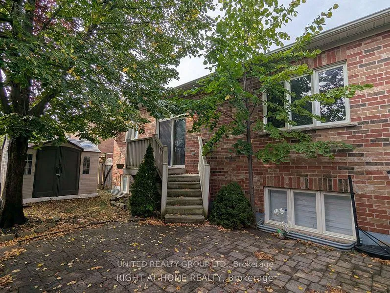 Photo 3 of Unit Bsmt, 39 Treeline Boulevard, Brampton, Vales of Castlemore — HOMEH