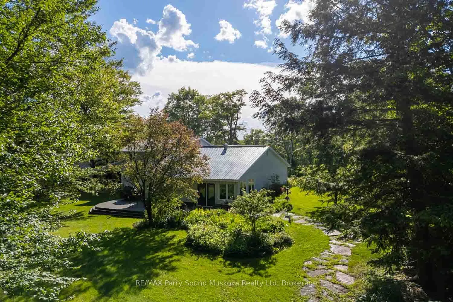 Front of 1284 South Horn Lake Road