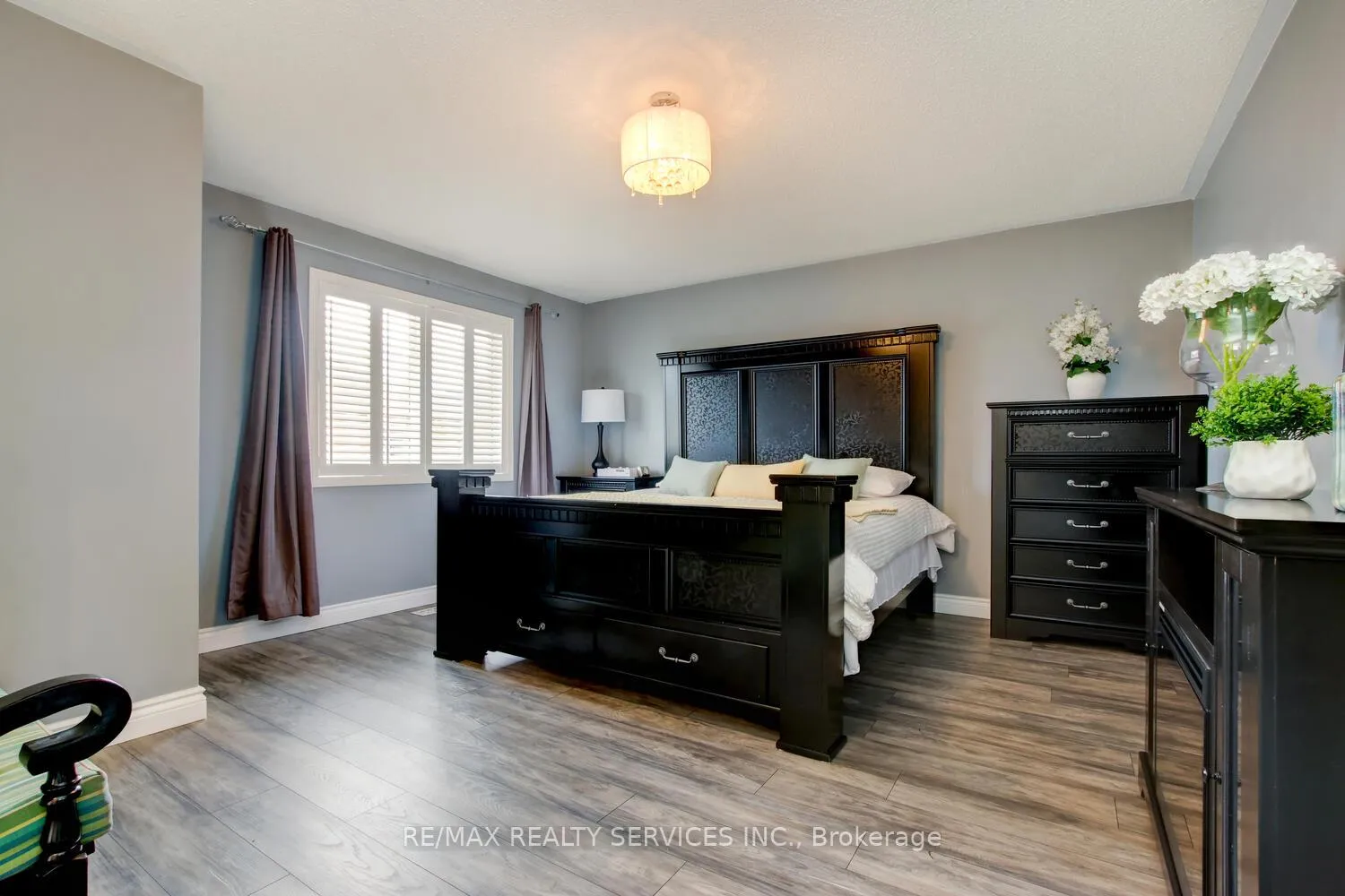 Photo 24 of 47 Cape Dorset Crescent, Brampton, Sandringham-Wellington — HOMEH