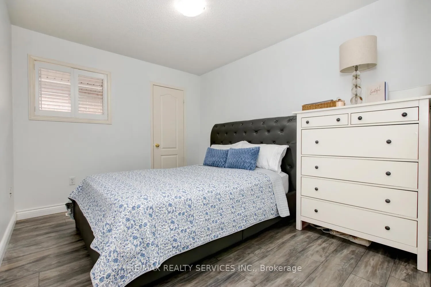 Photo 28 of 47 Cape Dorset Crescent, Brampton, Sandringham-Wellington — HOMEH