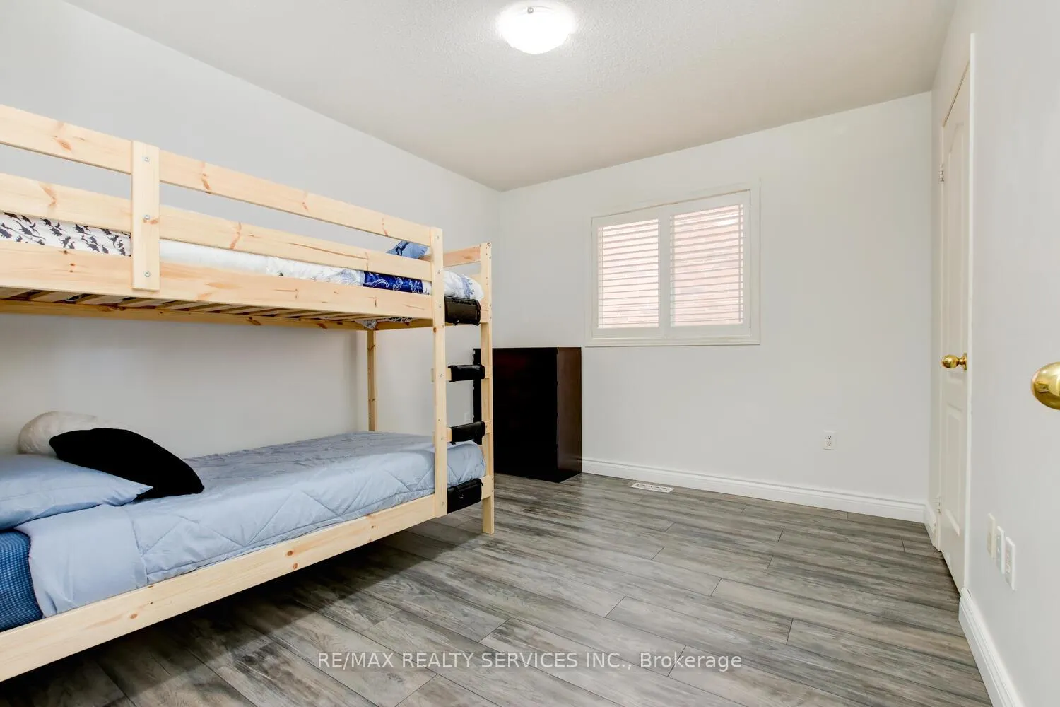Photo 30 of 47 Cape Dorset Crescent, Brampton, Sandringham-Wellington — HOMEH