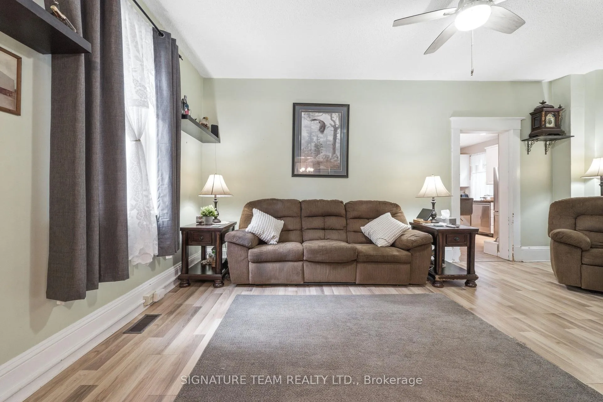 Photo 7 of 652 Moffat Street, Pembroke, Pembroke — HOMEH