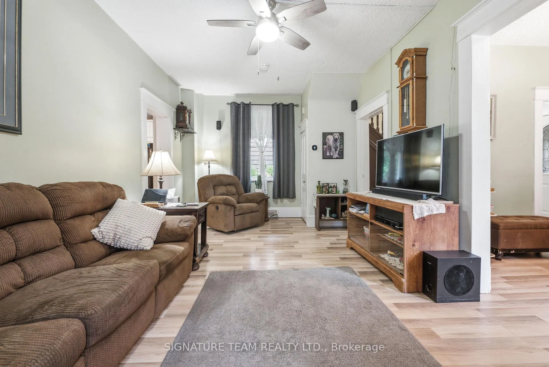 Photo 8 of 652 Moffat Street, Pembroke, Pembroke — HOMEH