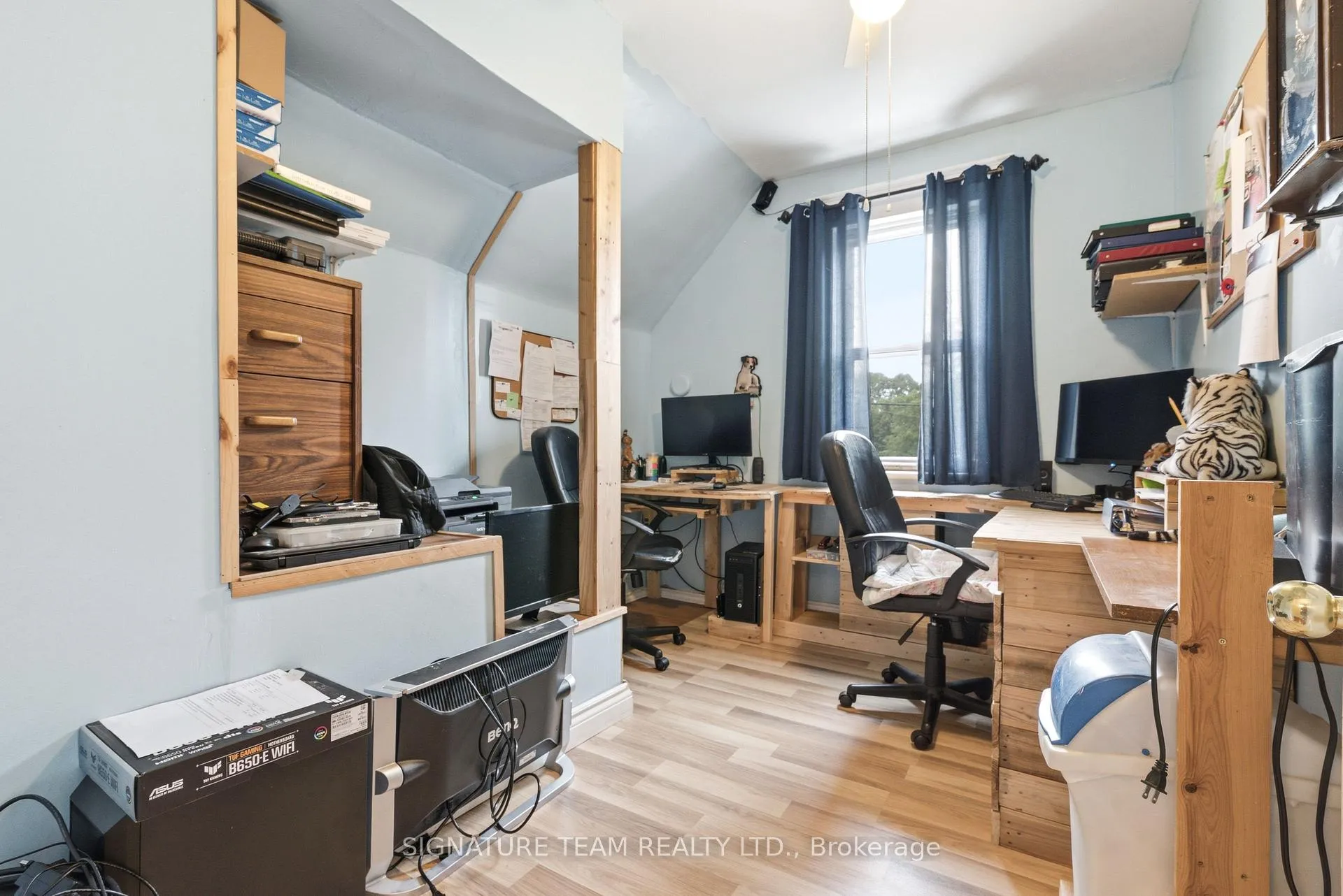 Photo 22 of 652 Moffat Street, Pembroke, Pembroke — HOMEH