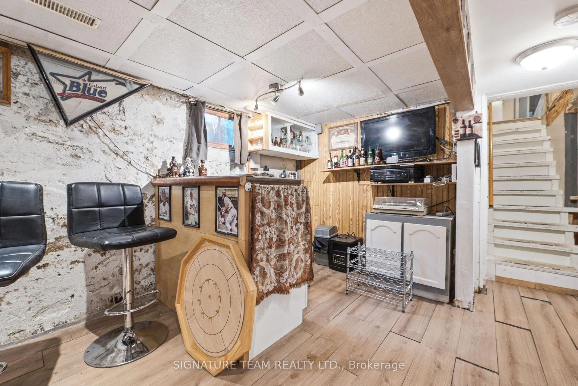 Photo 27 of 652 Moffat Street, Pembroke, Pembroke — HOMEH