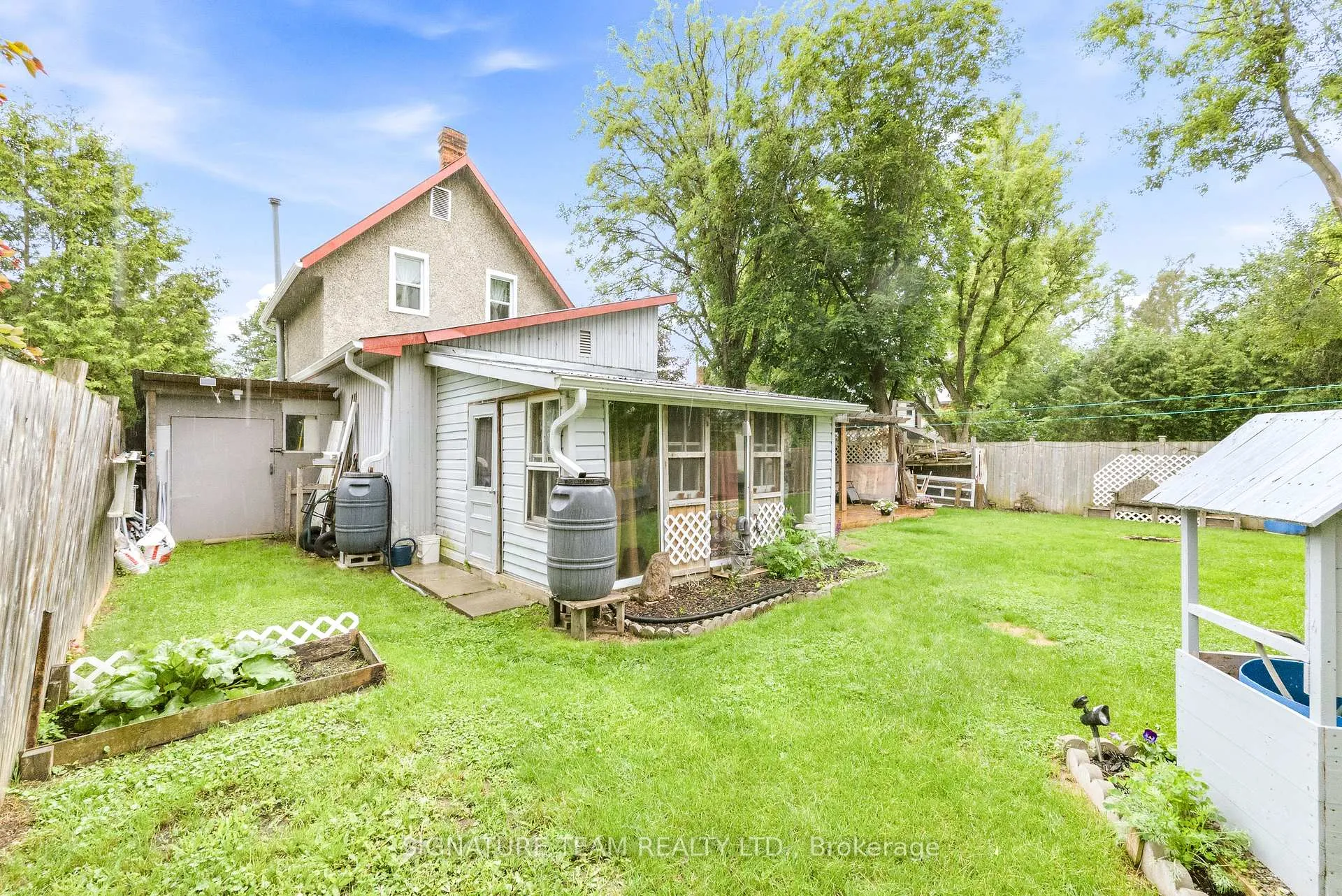 Photo 31 of 652 Moffat Street, Pembroke, Pembroke — HOMEH