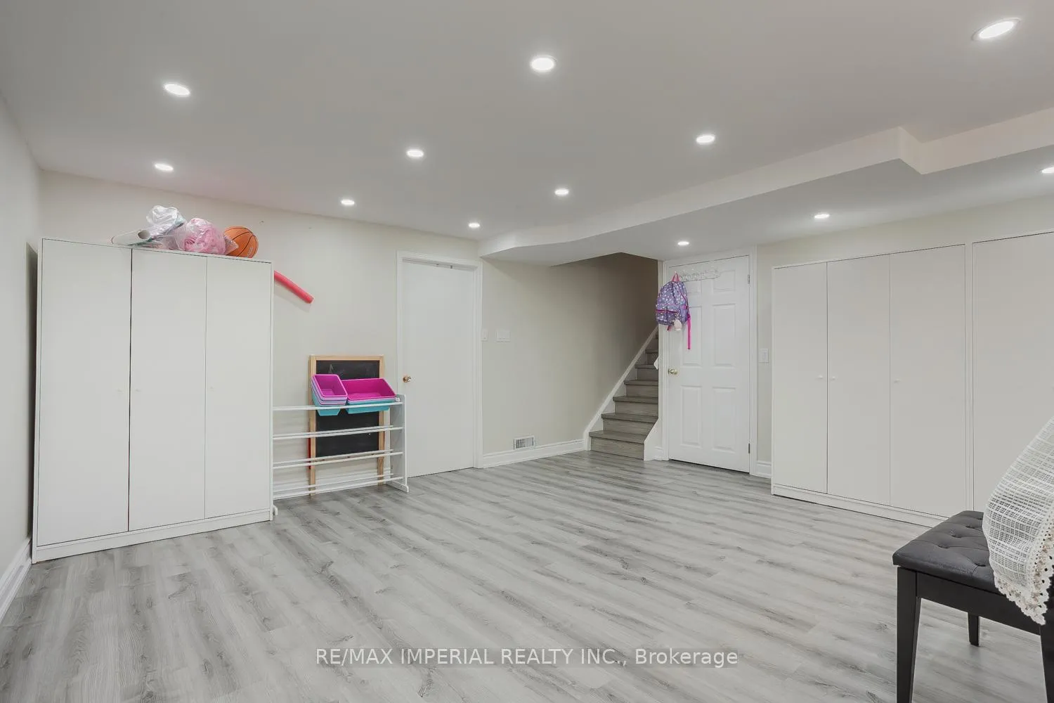Photo 11 of 48 Carlton Road, Markham, Unionville — HOMEH
