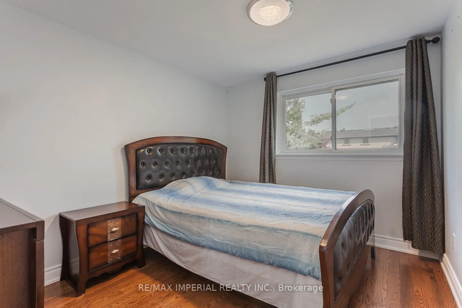 Photo 19 of 48 Carlton Road, Markham, Unionville — HOMEH