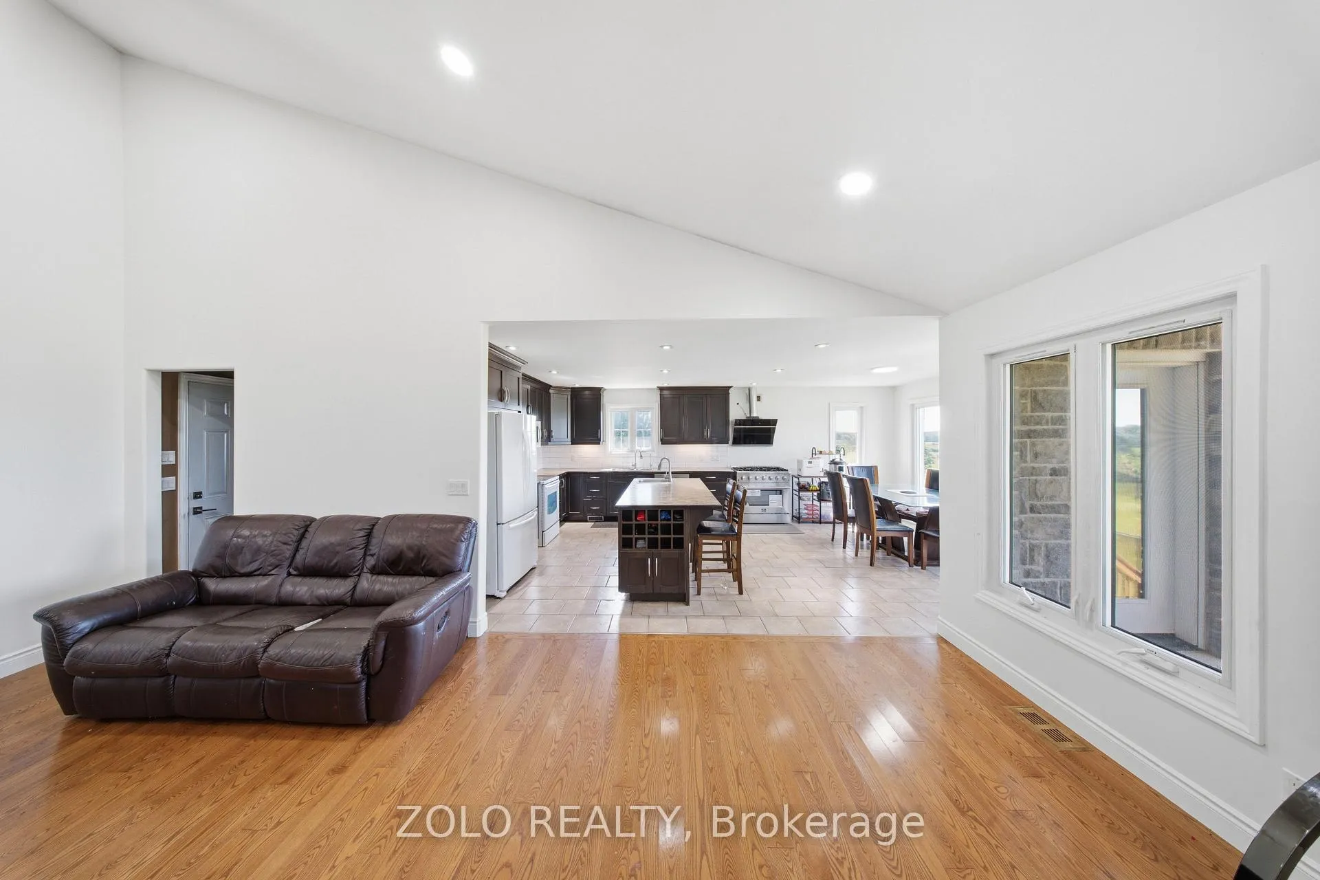 Photo 8 of 2150 Woodburn Road, Kingston, City North of 401 — HOMEH