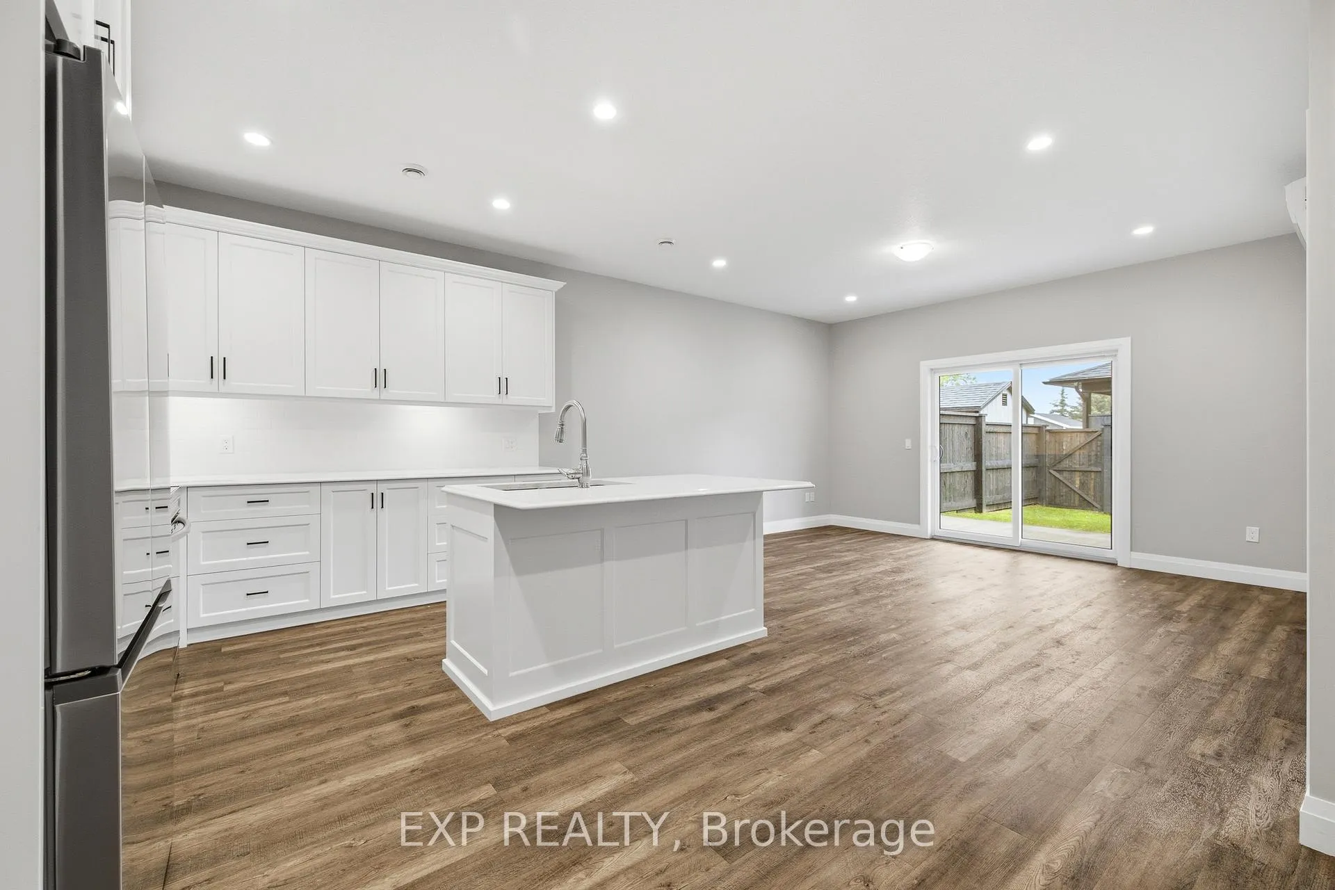 Photo 4 of 305 Henry Street S, Minto — HOMEH