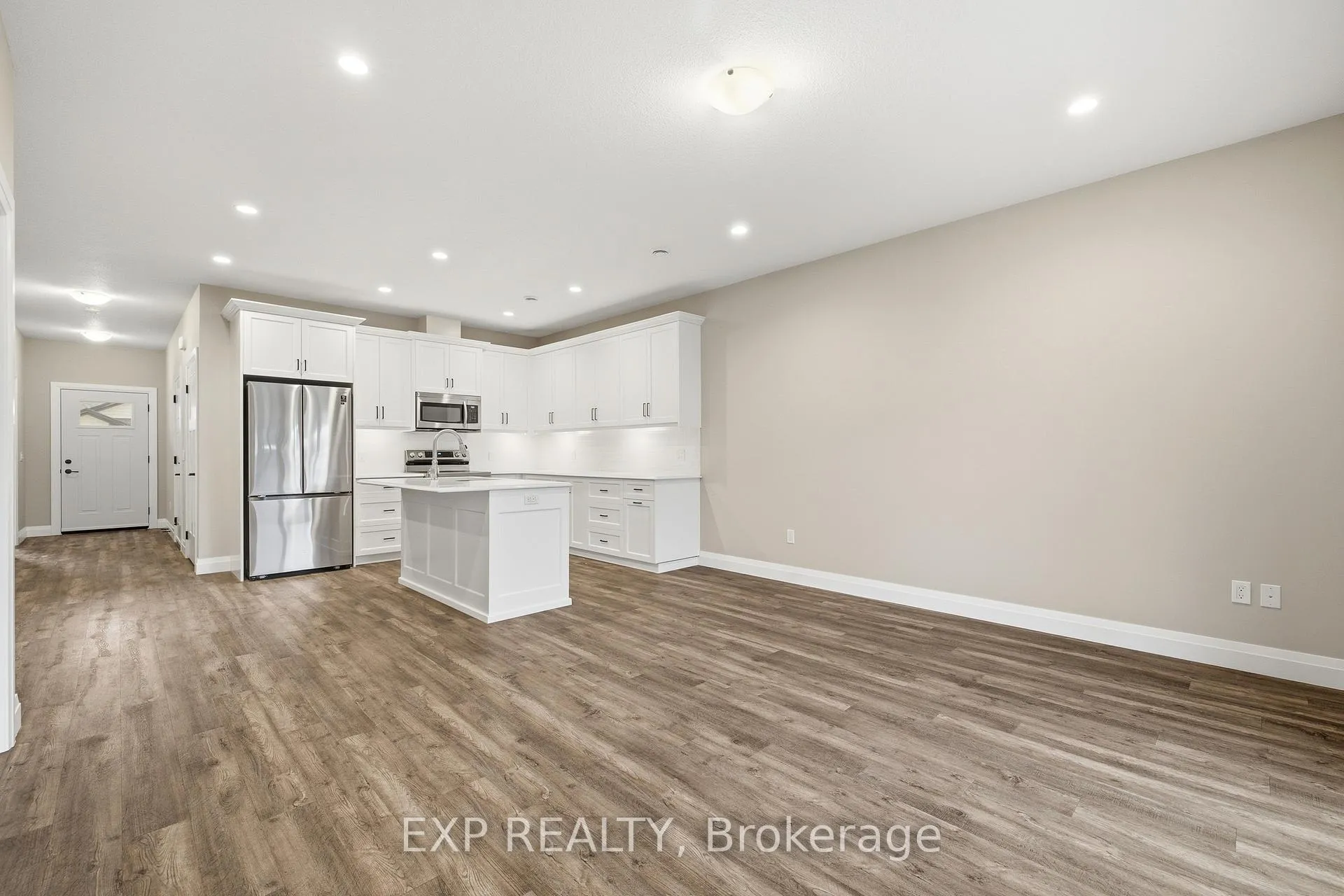 Photo 7 of 305 Henry Street S, Minto — HOMEH