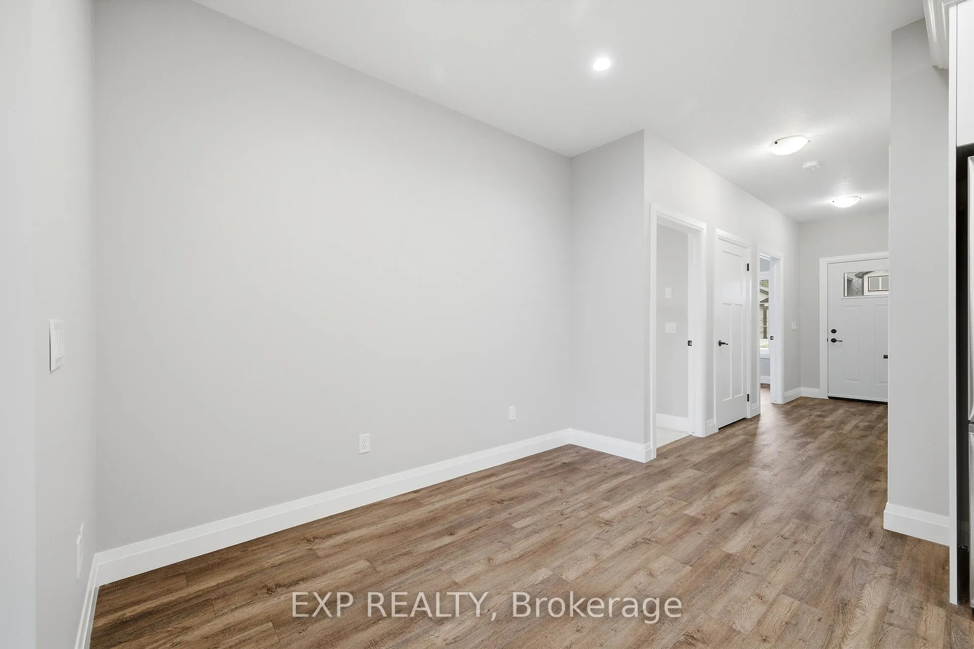 Photo 14 of 305 Henry Street S, Minto — HOMEH